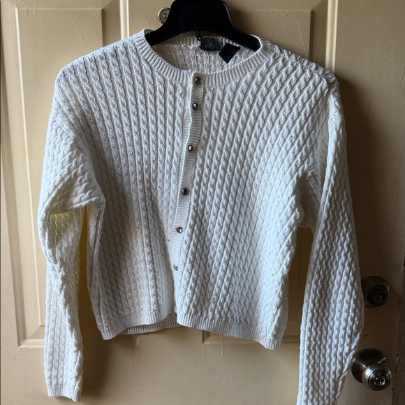lizwear Sweaters - Elegant White Button-Up Cardigan Sweater